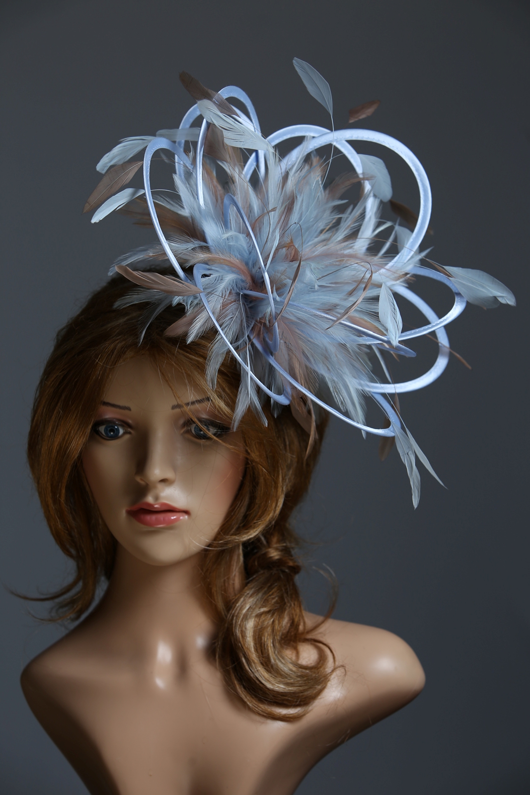 Baby Blue and taupe nude med with hackle (1)