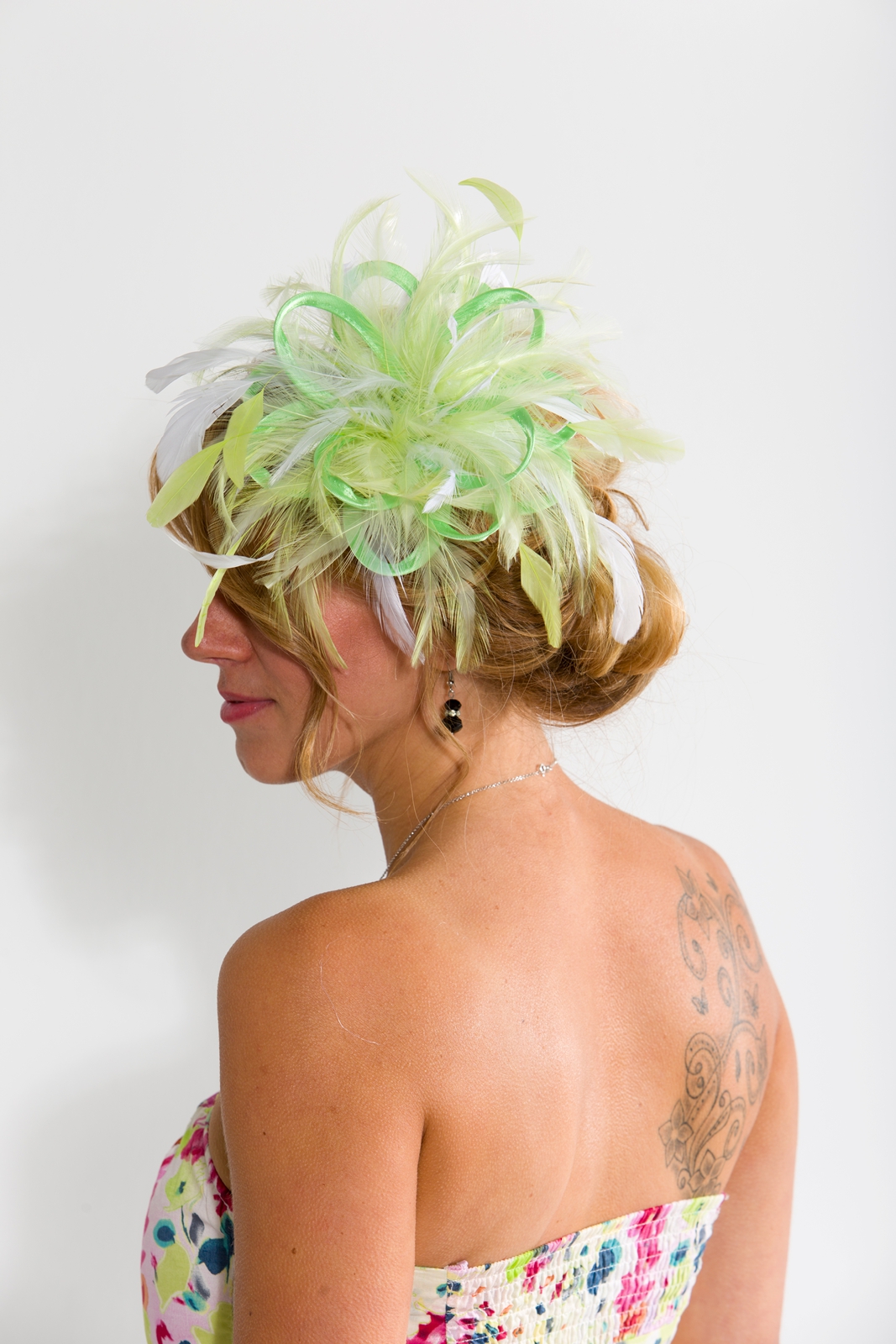 lime white small satin hackle (2)lime white small satin hackle (2)lime white small satin hackle (2)