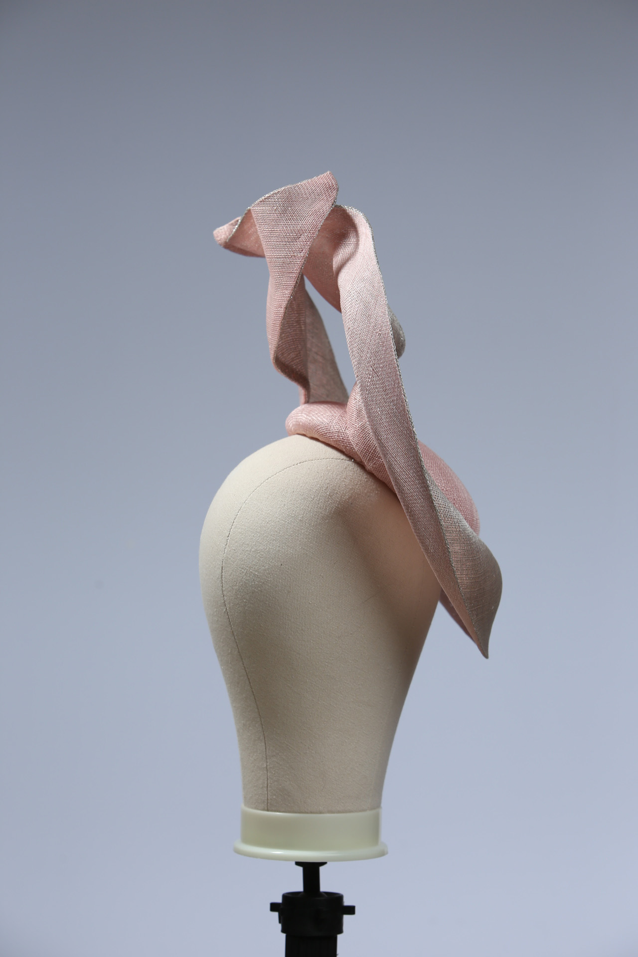 silver and baby pink lm saucer 4 Pale dusky pink button pillbox hat with a silver shimmery lurex saucer