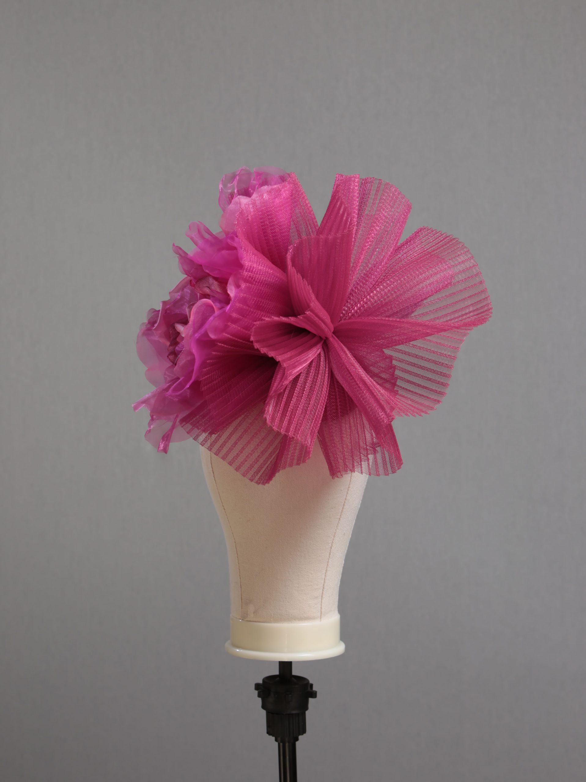 hot pink flower crin pillbox 11 hot pink flower crin pillbox fascinator hat